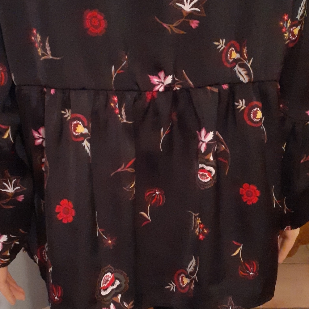 Old navy floral printed blouse size L - Picture 5 of 7